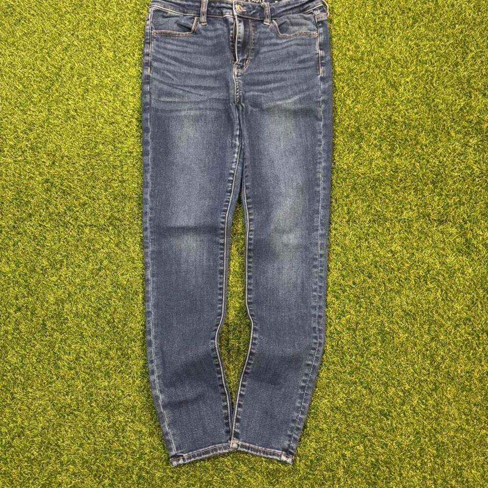 American eagle outfitters blue jeans